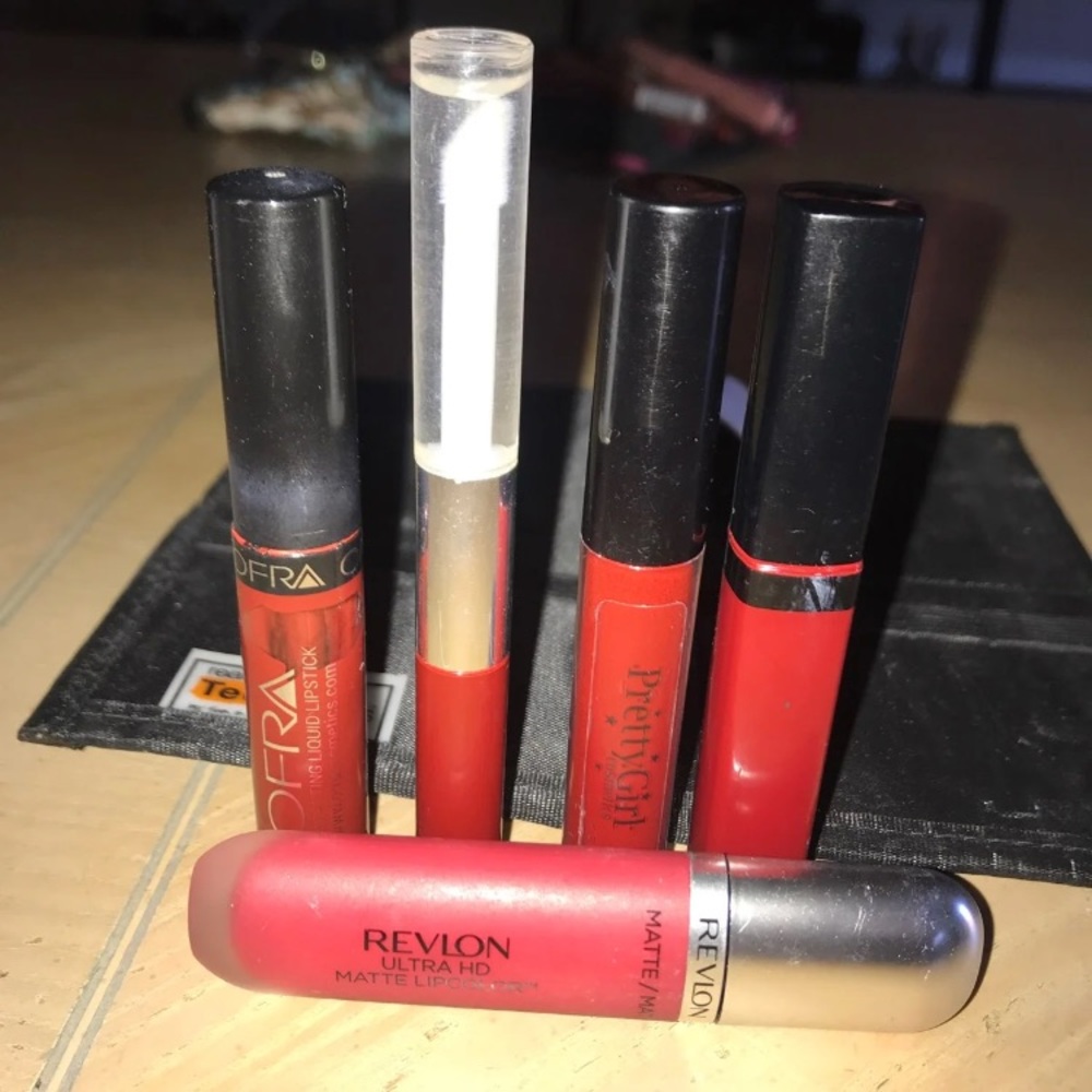 Red lipgloss bundle